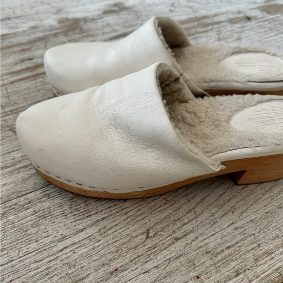 Charlotte Stone Martino Puff clog in Latte - Picture 8 of 8